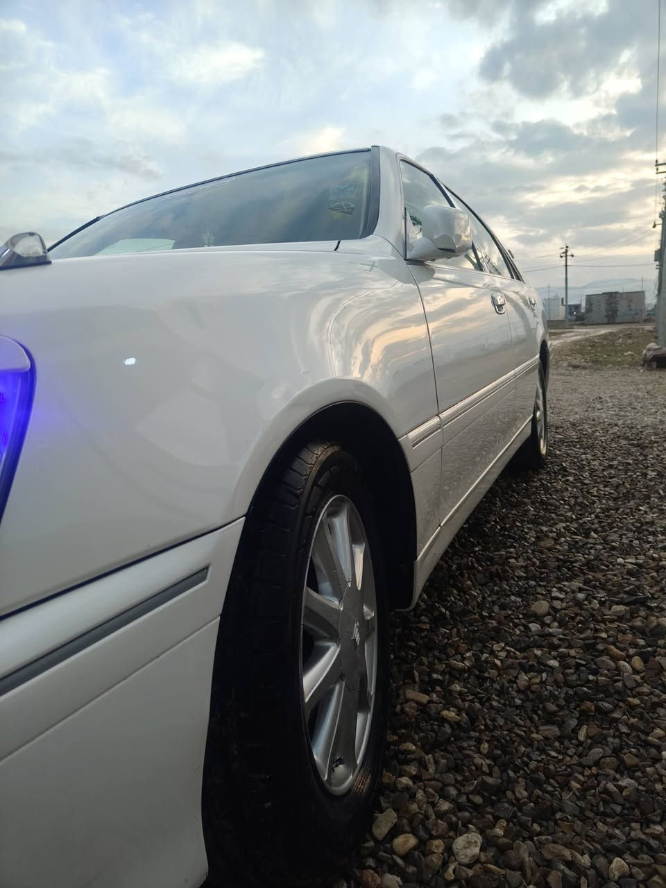 بابه ت فرؤشتن گورينه وه ناكم
مه ليكه 2003
ره نگ سپي ساده 
مواسه فات 2دووگمه 4كوشن كاره با
ده شبول نه جف ده ره جه يه ك
گيرو مه كينه ي به شه رت كاره باي
ته قه وره قه ي نيه 4تايه ي تازه 
پاتري تازه تاكه نوقساني اوسه ياره 
سه ياره كه بي بوياخه ياني به س موسي بوياخه ئه روپاشي نيه به س شوين موس به شه رتي 10سونه ر

جامي پيشه وه يه اويش ناوچاوي نه گرتوه بيزارت بكات
ئه وه ي له وسه ياره هه بي وتومه هه رشتيكيشم نه وتبي بيته سه رسه ياره كه هه رچيت دؤزيوه باي گلايك بو2گلات بوابرم به س عه يب بيت له سه رسه ياره كه ماله كه وه سفي ناوي اوره سمه كانه جوان سه يركه سقفي شوشه لاشه ي شوشه وه سفي هه يكه لي ناكم مشته ريت كومينت مه كه وه ره سه يركه مال به چات و به تيل ناكردري 💙🧿

سعري55/معمله يكي كم
ناونيشان حه وزه ي شاره زور
ژماره/*********** واتس ئاپ فايبه ري له سه ره

ريزي تايبه ت بوادمين💙
