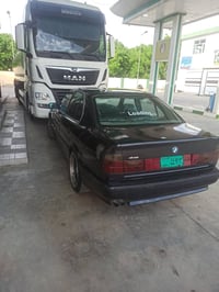 بي إم دبليو 528i • ١٩٩١ • معدلة M5