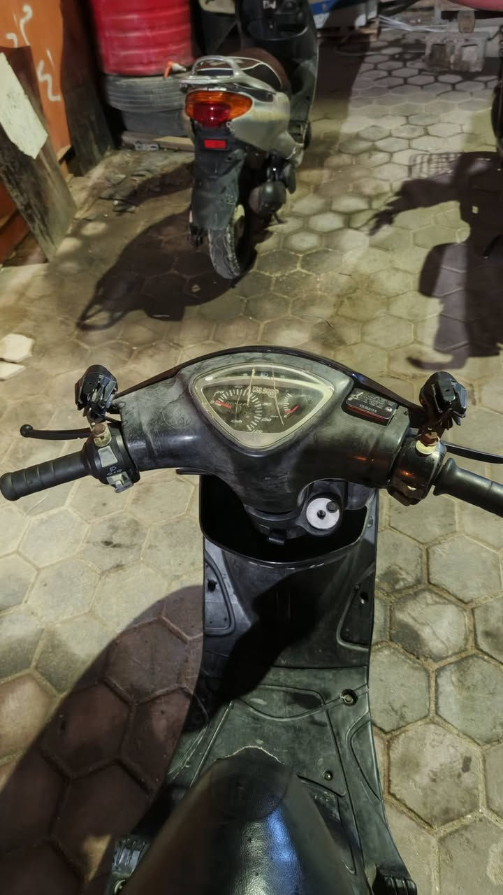 دراجه ماكس عدله محرك مكفول للبيع سعر 900 الف دينار الاتصال *********** محافظه البصره قبله ويوجد واتساب نفس رقم
