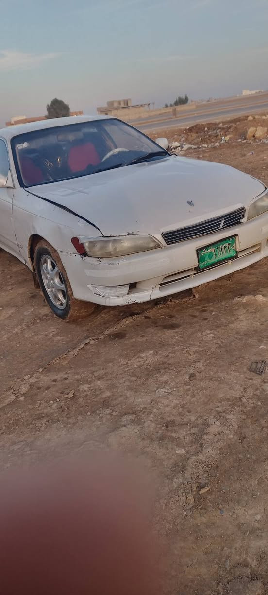 السلام عليكم مارك نفخر رقم نينوى شرط التحويل محرك ثنين ونص  شرط كير شرط سياره كاملة مال جناي
مكان الموصل ناحية ربيعة 
***********
السعر 25وبيها مجال
