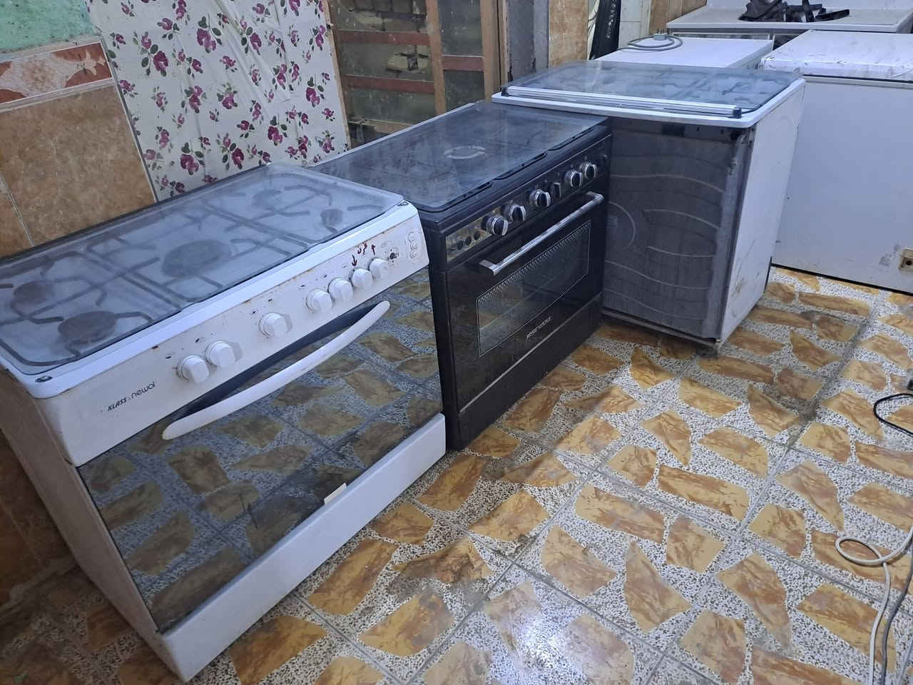 تم بعون الله وصول مواد باله مغربه قرب مركز الجوادين اوقات الدوام من الساعه ٧مساء لأسعار خاص او اتصال ***********
