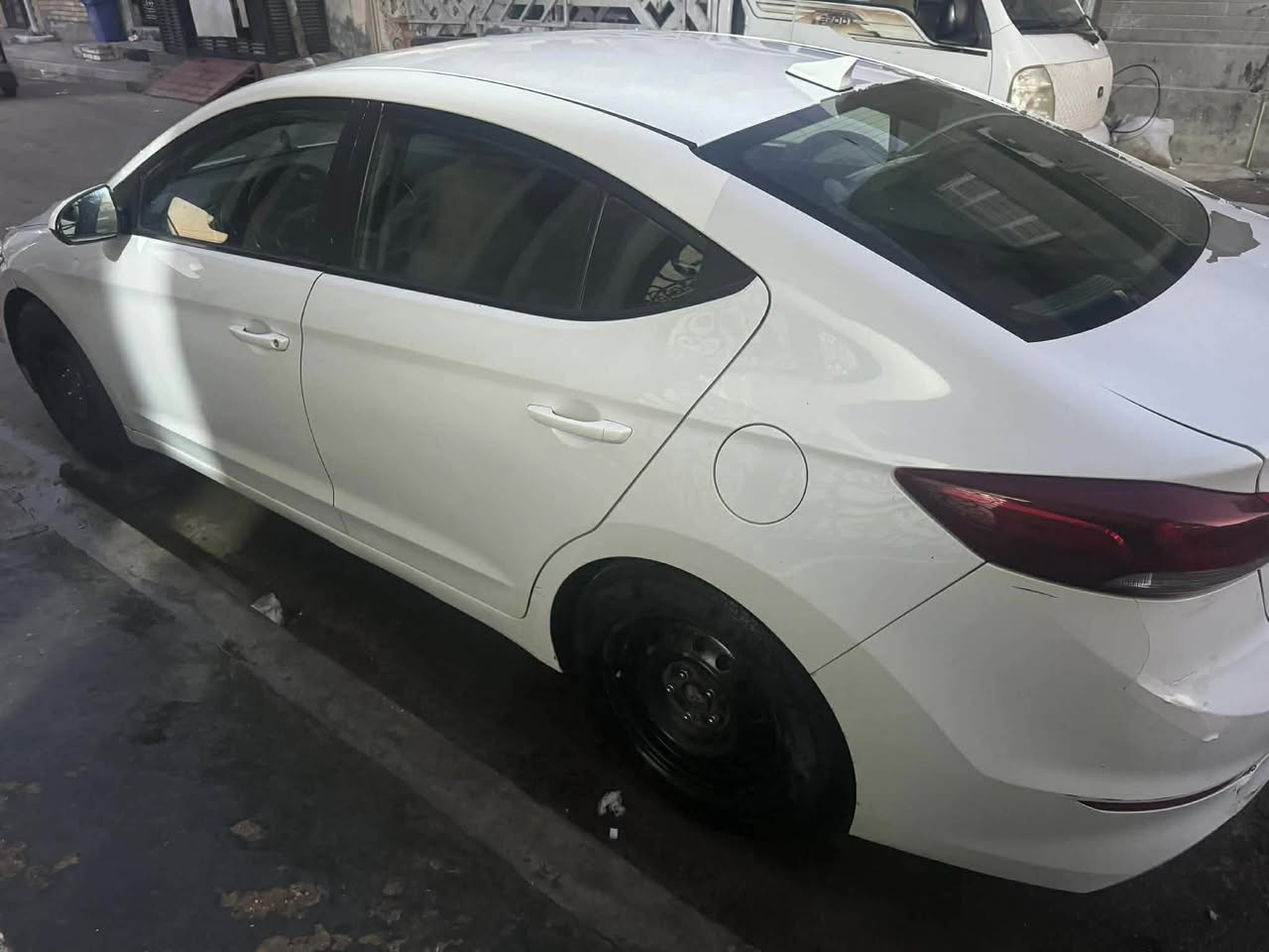 السلام عليكم اخوان النترا 2017 للبيع حادثها فقط بنيد والسونار موجود السيارة كير محرك مكفول تبريد ثلج السيارة باسمي رقم دولي وسنوية جديدة تحويل ثاني يوم مكانها بغداد الشعب والسعر ب112 وبيها مجال بسيط 
وهذا رقمي ***********
