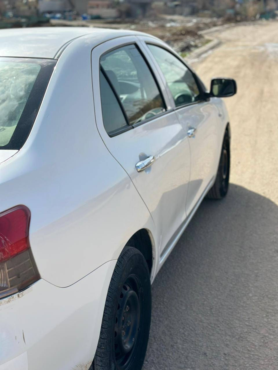 ئەم یارسە بۆفرۆشتن  گێرۆمەکینە چوارتایەو تاخم پیش تازەیە یەک پەڵە بۆیاخی هه یە  سەنەوی بەناوخۆمەوەیە تا2029تازەیە مۆدێل 2008مەکینە گەورەی گێڕ عادیە سعریی 88 گڵاو کمێک مەجال  
***********
***********
