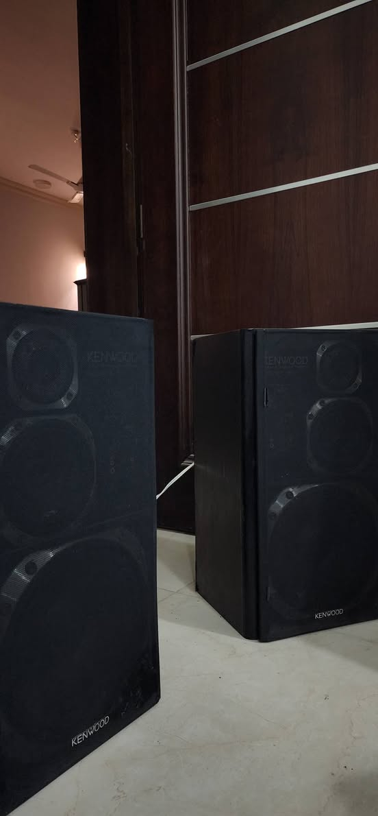 أم بلي فاير
نوع TRIO-KENWOOD CORPORATION 
وسماعات نوع Kenwood, 120W (SUPER MID 90W) 
للتفاصيل الاستفسار للتواصل على الرقم واتساب 
*********** (فيديوهات وصور وسعر ) .
