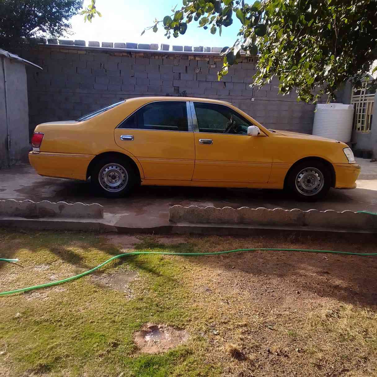 السلام عليكم
ملكه للبيع موديل 2002
مدفوع كمرك وكتاب الكمرك موجود 
مكفوله من الكصه 
كير ومكينه خير من االله 
تبريد شغال ثلج 
حداديه الاماميه جديده صار سبوع شديتها 
مابيه نقص السياره بس الحداديه الخلفيه 
سياره مال شغل وترايك وين ما جان 
هاي كل تفاصيلها سعرها 80 وبيع نقد بس لا قصد ولا مهله  
مكاني كربلاء 
***********
***********
