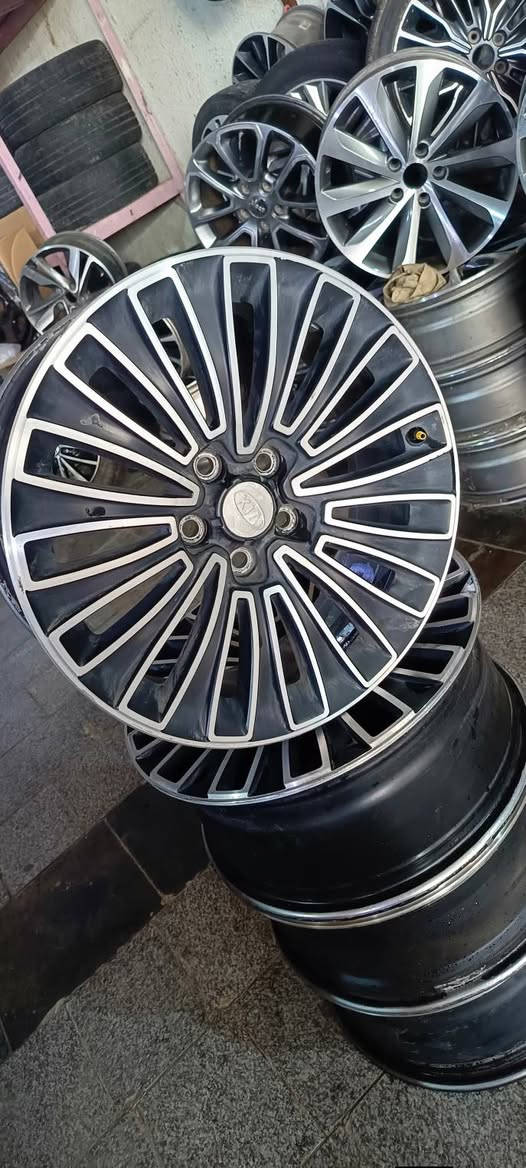 السلام عليكم عدي ويل كب كروم البلادي اليجي بيهه اريد اراوسه بويل كيا كادنزا او ويل مثل المعروظ بلصوره وهذه رقمي راسني وتساب اذا اكو ونتراهم ***********
