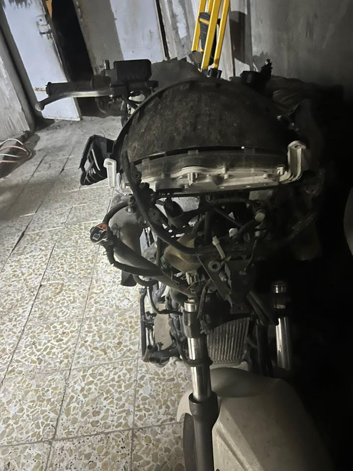 سلفر ونج جيتي 600 سيسي لدراجه نقصها كهربائيات خالها بلباب كاطعيها وتاير خلفي مشكوك  وبنكه وباتري وطبعا تبديل دهن وهذن لسوالف لدراجه تريد تاخذها سوي هذن تريد تبيعها تشتغل بدراجات  تـِ؏ـَاݪ اخذها بسعر حلو وتستفاد بيها  لمكينة مكفوله لدراجه سابقا معدلها 170 ورزنه بس سويت بيها حادث ونهملت صارلها 5 اشهر كلت ارجع اعيدها بس وكت ماعندي فراسلني خاص ونشالله مارجع احد+ لكفرات موجوده بس بيهاًكن قطعه ماكو راحت بلكادث لدراجه تجي تحملها وتطلع جيب كيه ستوته وتوكل ومثل ما كلت ماتناقش ؏ سعر قيم سعرك هنا وتعال والله يجفيكم شرها ***********
