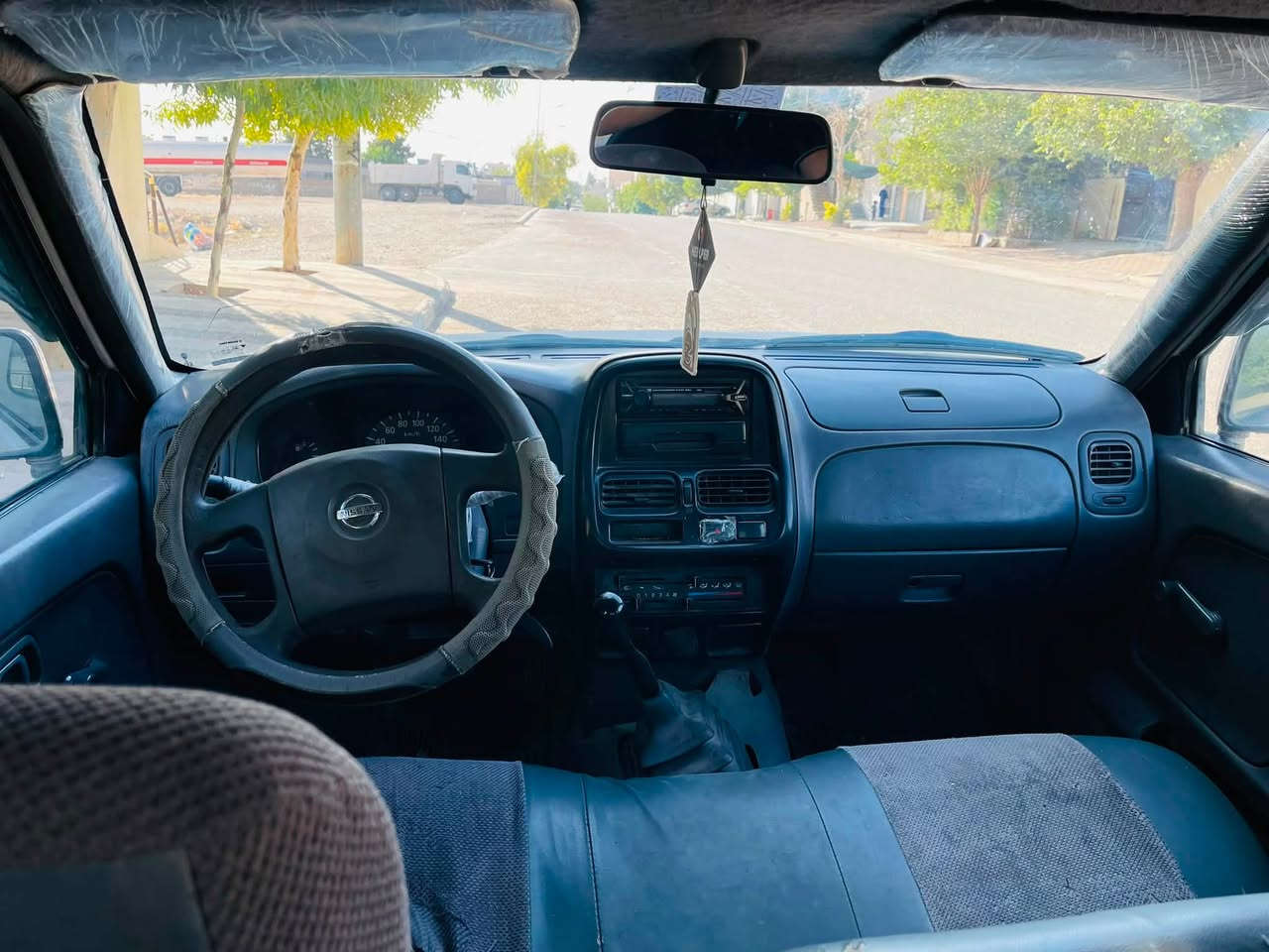 نیسان پیکاب 2001 بۆ فرۆشتن 

گێڕ و ئەکسل و مەکینە و پاوەر و تەبرید بەشەرتە
شانسی و بڕاوە بەشەرتە 
کەمێک بۆیاخی هەیە لەسەرساغی
سەنەوی تا ٢٠٢٩ تازەیە 
بەناوی خۆمانەوە ڕاستەوخۆ بیکە بەناوی خۆتەوە
 بێ مەسرەفە ماڵی دۆستە 
سەیارەیەکی جایز و جوانە

سعری 72$ مەجال

***********
