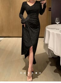 فستان سهرات • قماش فاخر • توصيل كل المحافظات