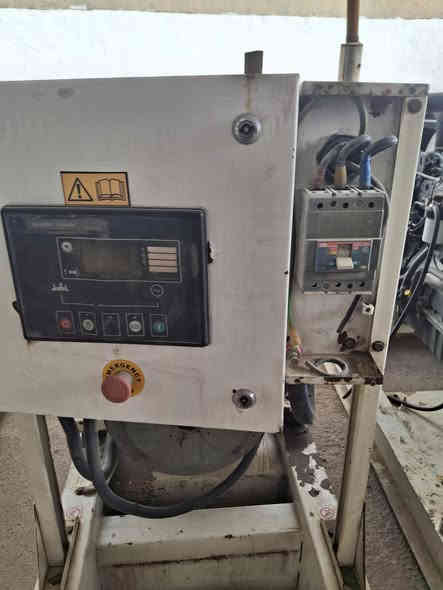 تم وصول مولدتين ١١٠ كيفي بيركنز ٦ سلندر شاصي افجي والسن بريطاني 

ومولده ٨٨ كيفي بيركنز شاصي 
٤ بستم 
العنوان اربيل 
يوجد توصيل كل محافظات العراق 
للاستفسار الاتصال على الرقم ***********
