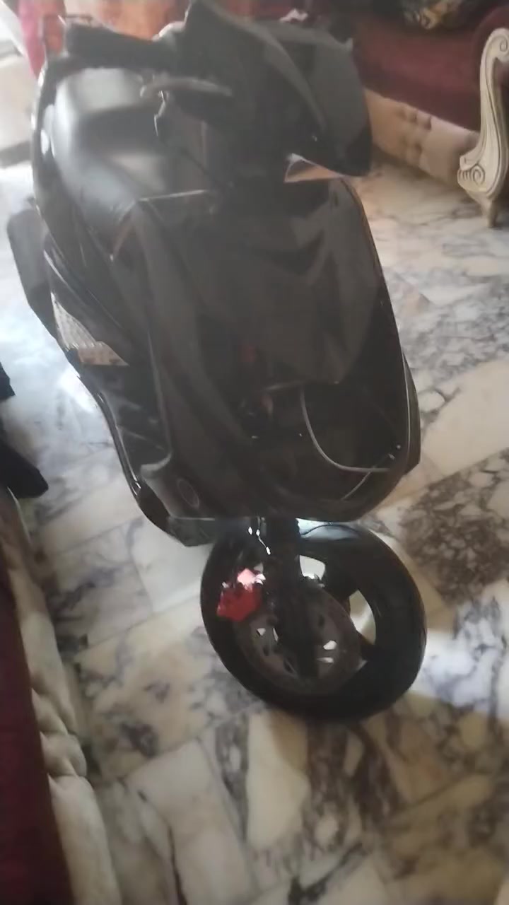 سلام عليكم شباب دراجه سكنس فحل دراجه كامله مكمله ما بيها اي نقص بس جاملغات نكره سلف بكل وقت شغاله سلف و هندر الدراجه كابريتر بيها صالنصه رياضي بلادي مكاني العبيدي الرئاسه  *********** فقط واتساب سعرها ٤٥٠ و بيها مجال
