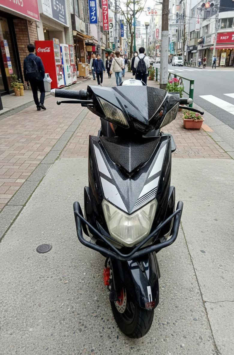 📌 دراجه موديل 24 بعدها جديده 📌
🛑مبدل بطاريات قبل شهرين 🛑
🛑دراجه كفراتها ما بيهن كسر ومشيها يخبل 
🛑دراجه تمشيك 35كيلو باشحنه الوحده 🛑
بيها ملاحضتين 
1ـ الاشاير يراد كهربائي يربطهن ما بيهن شي
2ـ السرعه مال دراجه ما تطلع 
غيرها كله مكفول 
📌لسعر 400و بيها مجال قليل🛑
عنواني مدينه الصدر 
رقمي***********
