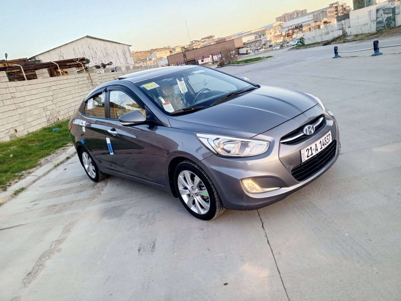 السلام عليكم للبيع هونداي اكسنت خليجي موديل 2016لون نفطي كفاله عامه بدون صبغ بيه تعديل شبر بلجاملغ سياره كلش حلوه وجديده مواصفات نص فول بدون بصمه فقط سلايت ويل كب 5ويل بك لايت شمعه اشاير بلمرايات تحكمات ستيرن نضام ايكو بلاجكتور 4دسك  نضام ABS داخل بيجي شاشه ايباد كامره مواصفات كلش حلوه سياره جديده واحله من لصور وجاهزه بدون اي مصرف اونقص ماشيه88حقيقي سياره مال بيت كير محرك تبريد كله بشرط عل وضع لشركه مامفتوح محرك 1600دوش كيرAt سيرفس كامل مسويله تخم تايرات جديد صدر امامي خلفي جديد لوك دهن فلاتر كله جديد هايدروليك جديد سويجات ثنين سبير عدا شركه  سنويه ارقام كله جديد لل2028وبسمي تحويل بنفس ليوم مكان السياره ب #السليمانيه السعر 116ورقه ومجال كلشش بسيط الشراي يخابر ***********
