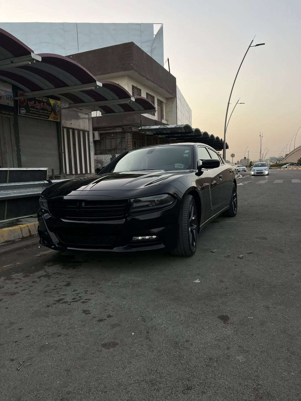 جارجر 2019 SXT 
ماشيه 85 حقيقي السياره فول مواصفات شاشه كبيره فتحه سقف كشنات كهرب ضررها 3 قطع الجاملغ الامامي جهه النفر مبدل ب اصلي والباب الي خلف النفر هم مبدل ب اصلي والجاملغ صبغ صور الضرر مرفقه بالمنشور مكان السياره موصل المعارض الجديده 
السعر 210 ومجال قليل 
***********
