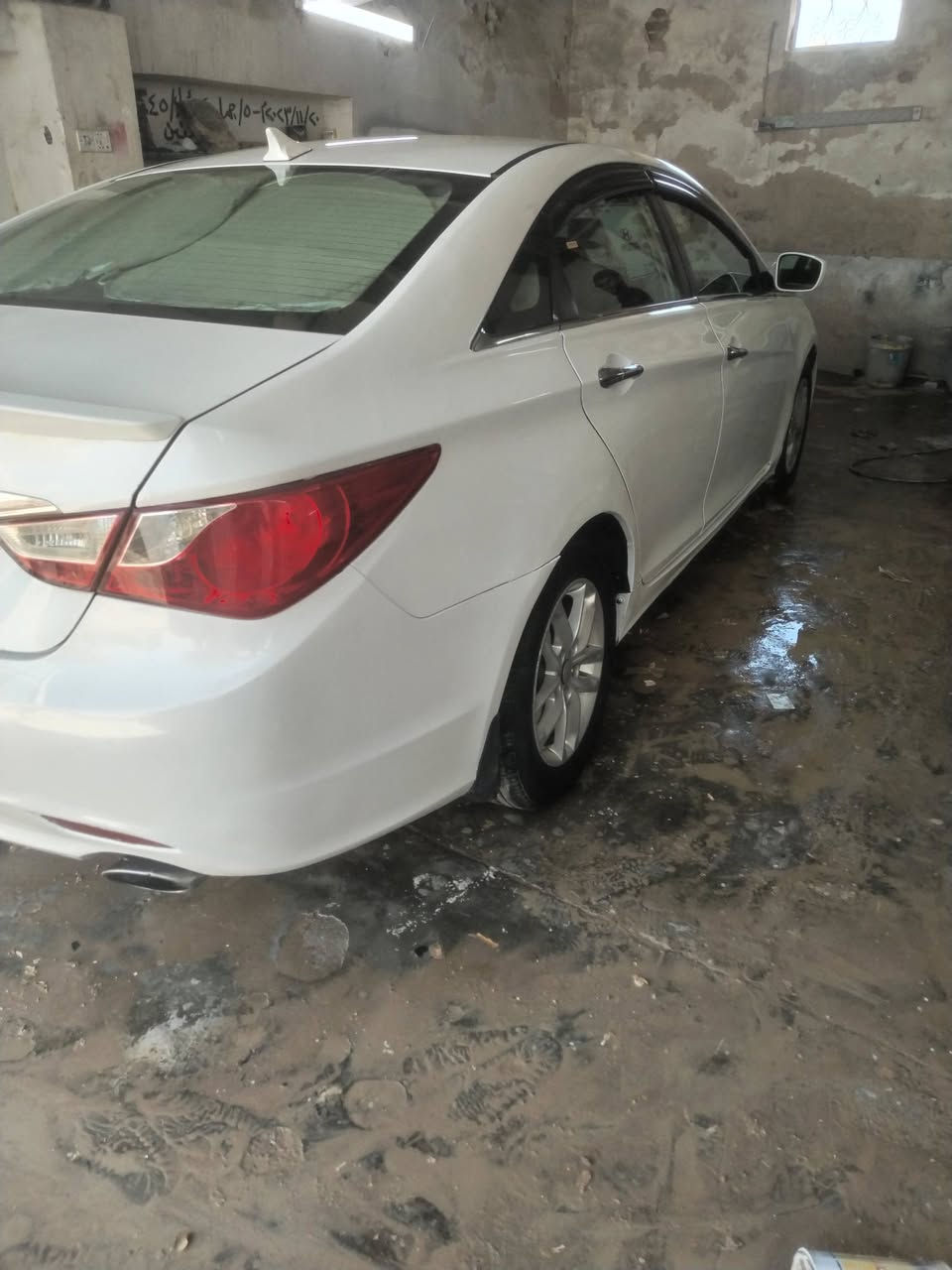 السلام عليكم سوناتا ١١ امريكيه ضرر فقط بنيد بدون دواخل بدون ايرباك جاهزه ع اخر حبايه واحلا من الصور بصمه 
تخم تاير جديد تبريد ثلج شاشه وكامره تحكم ستيرن لايت عالي ناصي زنون اصلي وكاله كشن كهرباء
حداديه امامي وخلفي جديد باتري جديد كير ومحرك بشرط معلايه كازكيت شرط بس عادي دير
سياره اقل الحزام ع أيدي رشيتهه وصورها يم الصباغ موجوده بالمنشور سبب تكشير لنو أبيض صدفي انطيك حزام بدون تكم وقماره وشرط ع السونار وعندي سونارها جديد والله مكان ديالى *********** ماعجبتك ادعينه بلرزق والله يوقف الجميع يارب السعر ٨٧ وبي مجال حك الجيه
