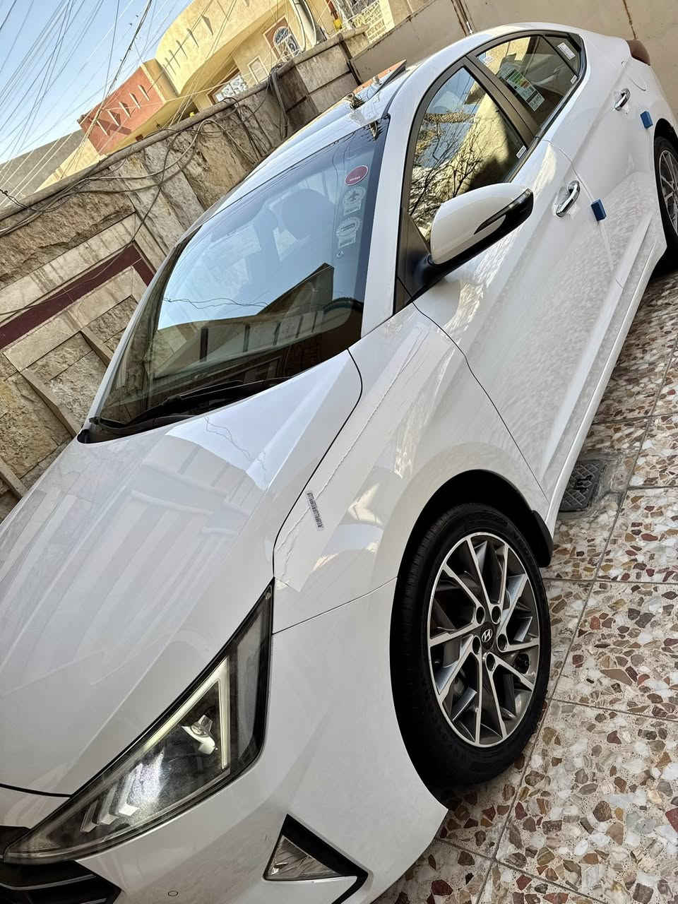 السلام عليكم النترا خليجي 2020 مكفولة من الضربة والصبغ والتبديل فول موصفات بوضع الشركة موصفات فتحة داخل صاج حساسات امامية خلفية كشنات جلد تحكمات ستيرين شاشة كبيرة كامرة خلفية بصمة دخول ذكي وباقي الموصفات المعروفة السيارة شادلها تخم تاير ما صارلة هواي وصدر جديد محرك كير كلة مكفول السعر 160 وبيها مجال حك الجية المكان بغداد السيدية رقمي ***********
