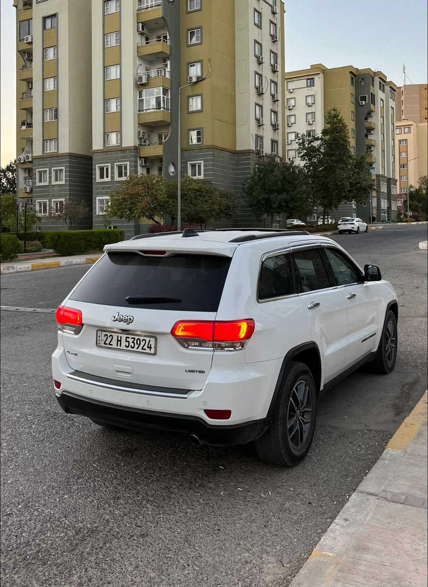 السلام عليكم
جيبLimited 

موديل 2017 السيارة داخلة كلين صار بيها جاملغ صبغ

فول مواصفات

* محرك 3.6

* المقاعد الأمامية كهربائية .

* ذاكرة لحفظ وضعيات الجلوس . 

* المقاعد الأمامية تدفئة . 

* المقاعد الخلفية تدفئة . 

* انظمة القيادة .

* مقود السائق كهربائي . 

* تدفئة ستيرن . 

* سلايد .

* شاشة كبيرة . 

* كشافات ضباب بروجكتر زنون . 

* تشغيل عن بعد .

* صندوق كهربائي . . 

* حساسات خلفية .

* كاميرا خلفية .

* مرايا متحسسة للضوء العالي . 

* محدد سرعة . 

* نظام بريك اوتماتيكي ( Auto Break System ) .

  .

* المسافة المقطوعة (200الف كيلو) 

* وبعد هواية مواصفات .

* السعر (275) وبيها مجال 

مكان السيارة محافظة نينوى

للاتصال ***********
