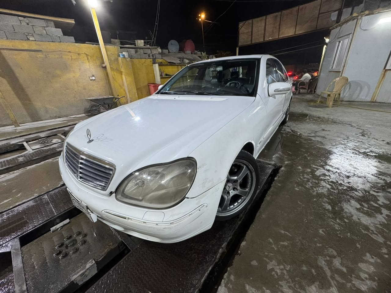 سلام عليكم مرسيدس S500 غواصة للبيع  باب طويل رقم كركوك قرار 48 اصولي يعني بيها وكالة وين متريد تدخل بيها اعتيادي فول مواصفات بيها سستم صوت وشاشة مال 2005 السيارة مو جوبلس دبلات السيارة خير من الله الله شاهد صارلها 4 سنوات عندي للبيع او مراوس 

العنوان بغداد / بوب الشام 
*********** 
السعر 65 وبيها مجال
