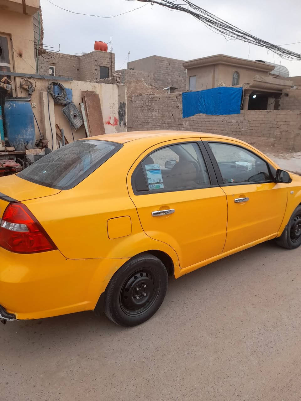 سلام عليكم  افيو موديل ٢٠٠٩ محرك وكير بيكاتشو سياره جاهزه صدر أمامي خلفي جيد جدا تخم تاير تبريد شغال 
مصفره غرامات وهيئه مكان السياره الانبار فلوجه
 السعر ٤٣وبيها مجال 
هاتف *********** ***********
