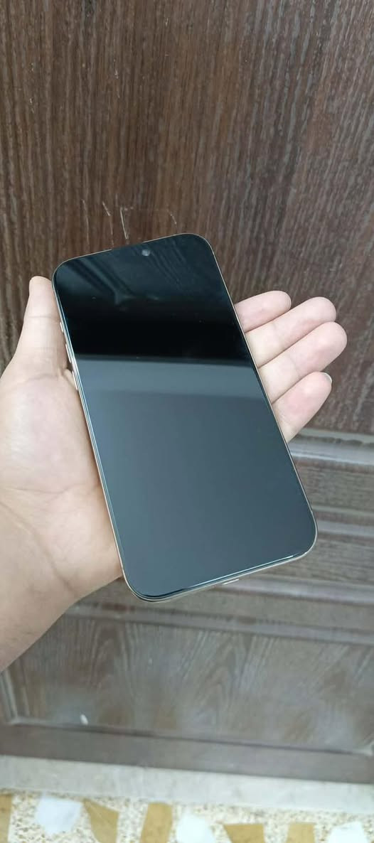 للبيع: iPhone 16 Pro Max

* السعة: 256 GB
* نسبة البطارية: 91%
* دورات الشحن: 389
* الجهاز نظيف جداً وما بي أي شخط أو خدش
* السعر: 1,400,000 
تواصل خاص 
📍 الموقع: الموصل – الجانب الأيسر، مزارع زيونة، مقابل دائرة المرور
بيع نقد فقط بدون مراوس او فقد


**إذا كنت صاحب هذا الإعلان وتريد حذفه لأي سبب، رجاءا أرسل رسالة إلى الدعم الفني**