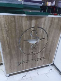 ميز عدد 2 كاشير عدد 1 جديد ما مستخدم السعر الاتصال 07734468750