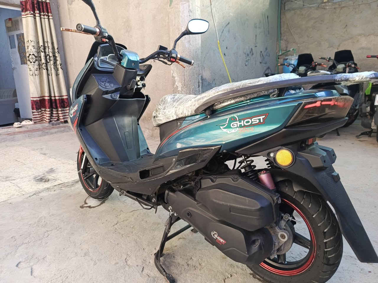 دراجه صيني موديل 2024 محرك 150ccمفتوح ولفات فقط الباقي مكفول الدراجه بيهه شلعه قويه ومعدل كهربائيات كلهه شغالة لايت عالي ناصي بريگ امامي خلفي
مكاني ناصريه الأسكان الصناعي 
السعر 400وبيها مجال قليل


**إذا كنت صاحب هذا الإعلان وتريد حذفه لأي سبب، رجاءا أرسل رسالة إلى الدعم الفني**