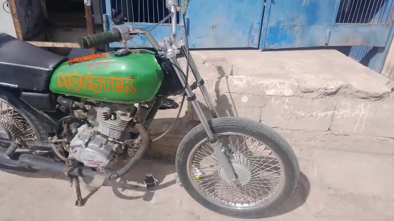 للبيع ⭕⭕⭕
بارت خمس تسعات 99999 معمر جديد مكينه خرسه لا تصرف ولا تبخير شرط شعله ومعدل تايرات جديده كزوز جديد كابريتر جديده المحرك ماشاء الله عليه دمعه 
طالب سعر عليه 250 وبي مجال للشراي يدلل 
شراي اتصل علا رقم موجود بكل وقت ***********
