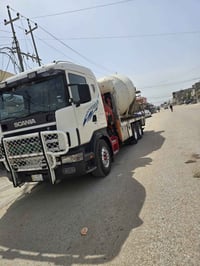 سكانيا 2001 للبيع سياره جديده سنويه كرين فاسي 2003 سبع سلايتات اربعه ه...