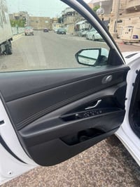 النترا لمتدد فول مواصفات مديل٢٠٢٣ محرك دوش هايبرد ٢٠٠٠  مصلحها على ايد...