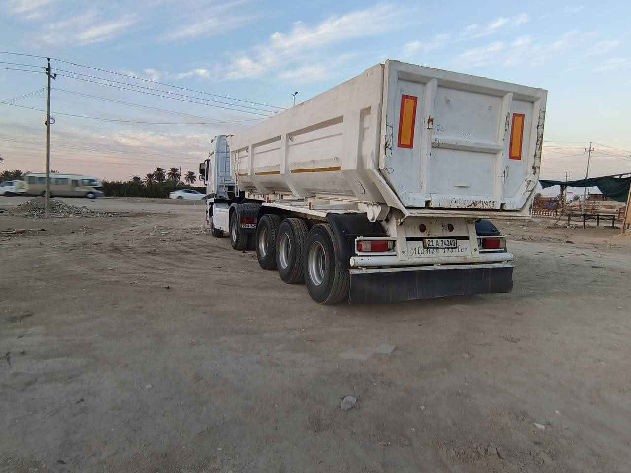 سلام عليكم
تريلة قلاب للبيع
اكتروز تك 2003
سنوية لل 2030 بأسمي
رقم سليمانية انگليزي 3 لوحات
ذرعة 25 متر
مكينة 46 حديثة
كير كهربائي جديد
تخم تاير جديد
قمارة مكفولة وجديدة
عربانة 3 محاور دارا قصاب مكفولة
المكان _ الديوانية
السعر 325 وبي مجال
***********
