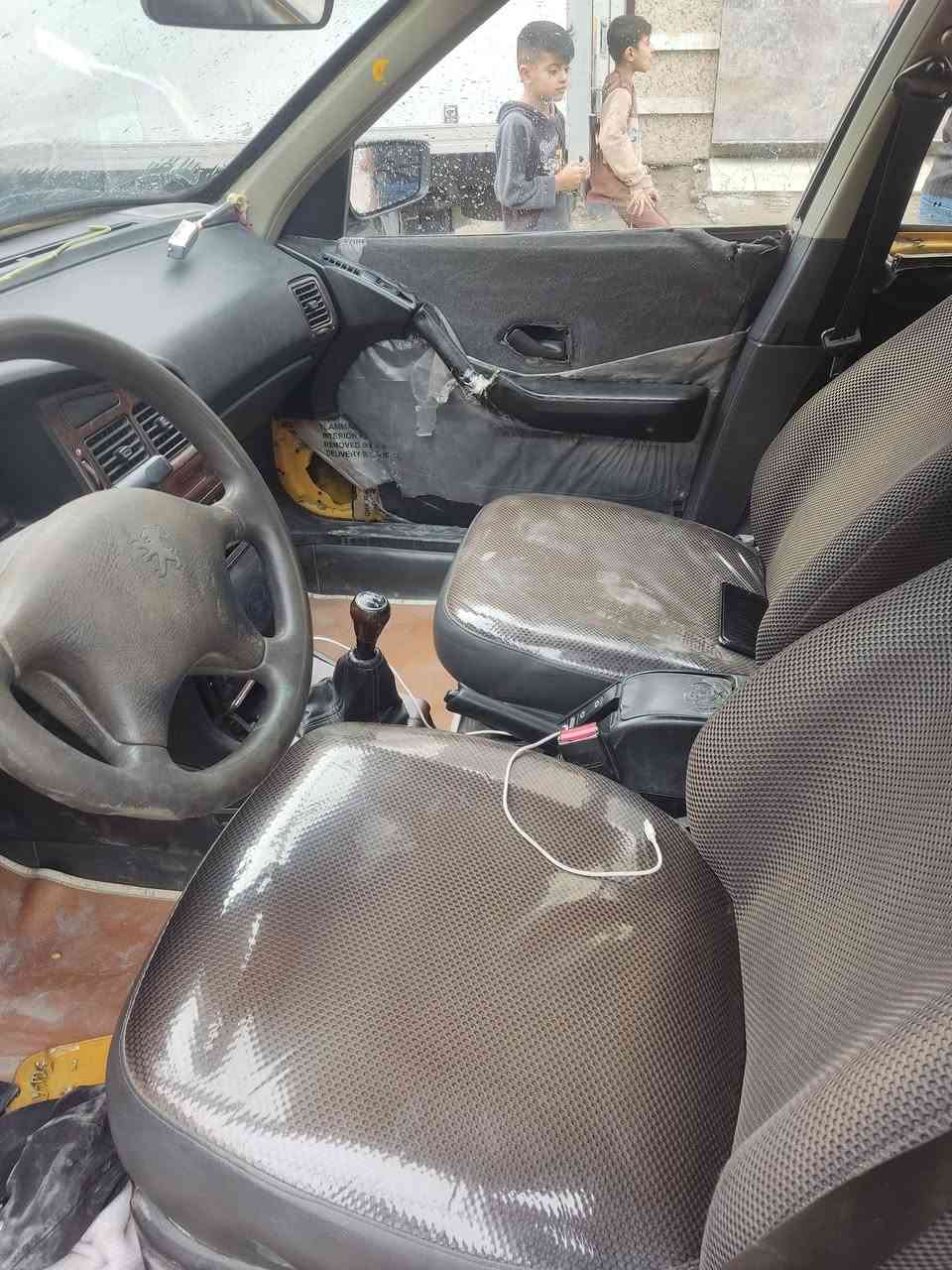 سلام عليكم ورحمه الله وبركاته بيجو بارص 2015 نضيفة  احلى بعد من الصورالسعر39(***********)
