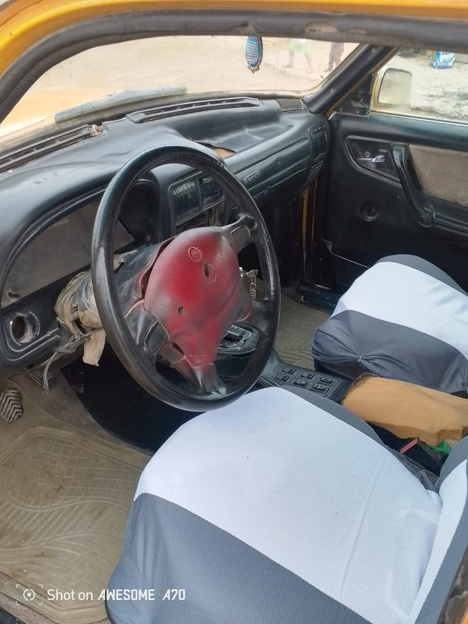 سياره فولكه للبيع رقم ذي قار بسمي تحويل مباشر مكينه ونجي بيها ضعف كير نضيف حداديه نص عمر طخم تاير جديد كهربائيات شغاله مكان ناصريه الشطره السعر 18 وبيها مجال***********
