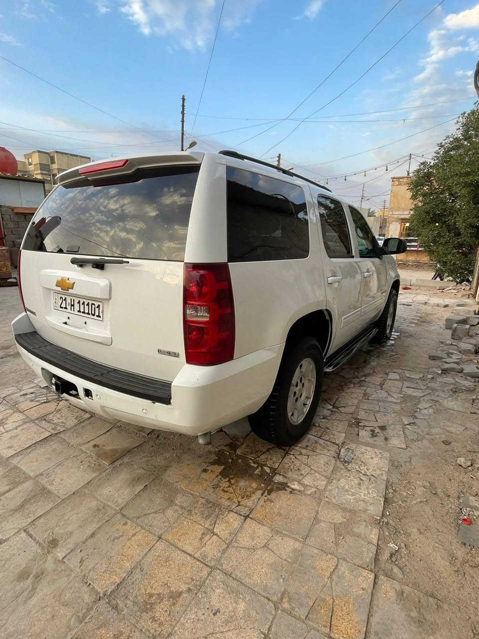 تاهو موديل 2012 وارد اميركي بدله دعاميه ورادتيرات بل خارج موجوده ضبرتها بل صور   السعر 100 وبيها مجال ***********
