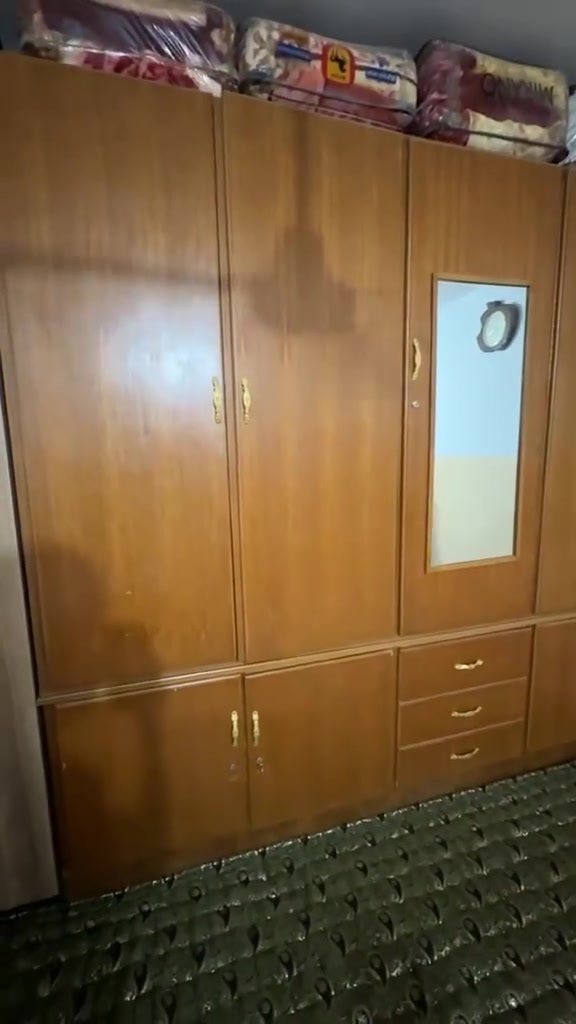 بيع كنتور صاج شرط طخه مابي ومن جوه بوفيه  يعني قطعتين في محافظة كركوك للاستفسار الاتصال على هذا الارقم ***********
