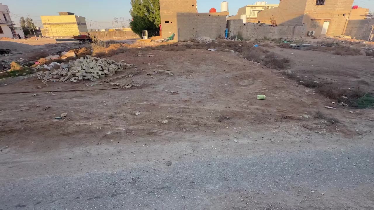 قطعةً100متر 
طابو زراعي سند 25
وجه 8 م 
داخل مجمع سكني كربلاء شارع بغداد سايد الدخول 
لللاستفسار ***********
***********
