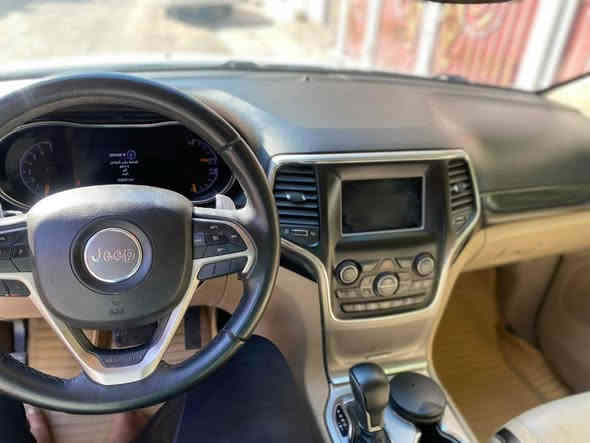 السلام عليكم
جيب شيروكي للبيع سعرها 29 وبيها مجال موديل 19 خليجي مكفوله مكان السياره كفاءات السيديه الاتصال على رقم الهاتف ***********
