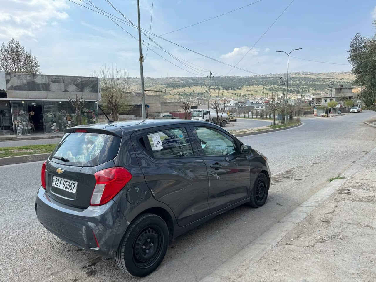 شۆڤلیت سپارک  2020
٩٧ هەزار ڕۆیشتووە
چوار پستن
مواسەفات خەلیجی
دوو پارچەی هەیە 

سعر لە کۆمێنت داوابکە ڕاستەخۆ بۆت دیت 📩 

چاملغ و بۆنیت بەبێ ناوگرتن
چەند جێیەك ساردە کوتی هەیە

ژمارەی خاوەنی 
***********
