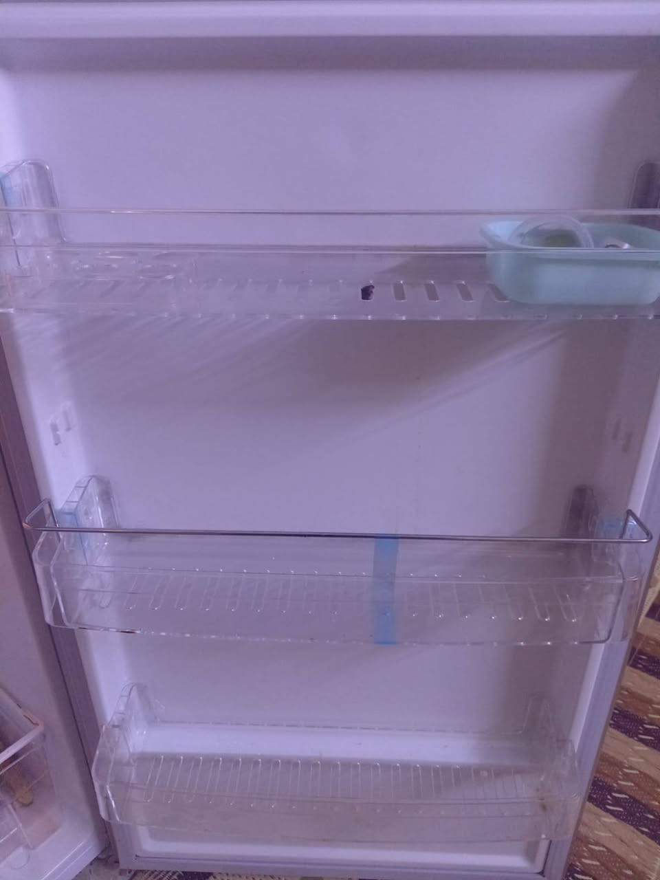 ثلاجه للبيع جديده حجم 17 كبيره
بغداد البياع شرطه الخامسه‏‪***********‬‏
