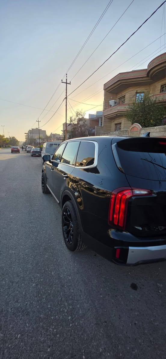 كيا تلورايد موديل2023 للبيع
السعر 275 $ قابل للتفاوض 

كشنات جلد 

سستم سماعات 🔊 هارمن كارد 

شاشة كبيرة 

شاشة دجتل كبيرة 

5 وضعيات قيادة 

حساسات امامي خلفي 

رادارات 360 درجة 

رادار امامي تفاعلي 

نظام تحديد مسار 

نظام نقطة عمياء 

اوتو هولد 

سايد بريك بصمة  

نظام ابل كاربلي 

7 مداخل USB

تحكمات ستيرن 

لدات داخلية محيطية كل ألوان تتغير بلادية 

نظام تبريد مناخ منفصل 

تبريد مركزي 

لايت 4 عدسات اوتو 

نظام محافظة عل طفل مايفتح باب خلفي حال عبور سيارة 

نظام اوامر صوتية 

ويل حجم 20 

محرك 3.8 

كير 8 

وبعد بيهة هواي مواصفات 

ماشية 40 الف مايل

حادثها :- فقط دعاميه .  سياره كلين مكفوله من الصبغ 

***********
***********
