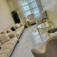 قنفات • ١٠ مقاعد • ديوان حرف L