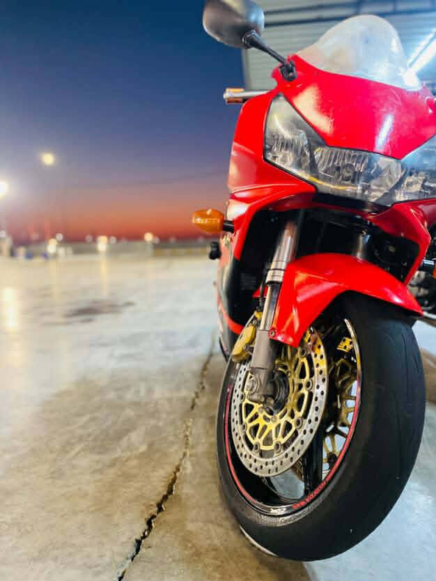 دفل 956
موديل 2006 
مگمرك ومدفوع گمرگه اوراق أصوليه كامله 
اربع بساتم 
نضام IBS 
كامل من كلشي نقصه بطاريه فقط . 💹سعر 21 $وبي مجال حگ الجيه 📍العنوان الرمادي شارع 60 قرب محطت الرماح***********
