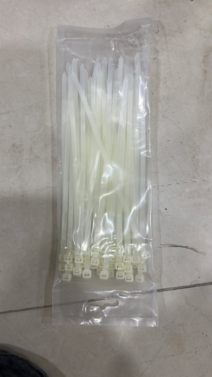 السلام عليكم لبيع جمله فقط 
البصره الزبير القطعه ب700 دينار 
***********
