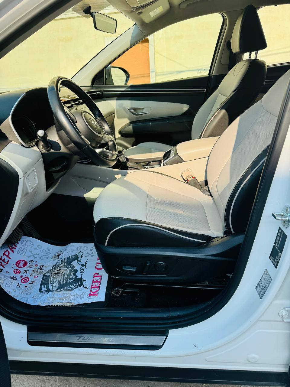 تحيه طيبه السلام عليكم ورحمة 
توسان 2022 خليجي 
ماشيه 47 ألف 

تشغيل بصمة   

تشغيل عن بعد

سايد بريك دگمة   

كشنات كهرباء

اوتو هولد

بك لايت LED

كروس سرعه

بردات ابواب خلفية 

حساسات امامية + خلفية 

تحكم مقود كامل

بصمات عدد 2 

انارة ترحيب

نقطة نزول منحدرات. 

نظام مانع تزحلق 

شاحن موبايل واير ليس  

اشاير بالمري والمري شفط

مخرج AUX + USB‏

وضعيات قيادة
مكفوله 
رقم اربيل شرط تحويل مباشرة 
205, ورقه وبيها مجال 
أي استفسار رقم صاحب السيارة 
***********
مكان بغداد سيديه
