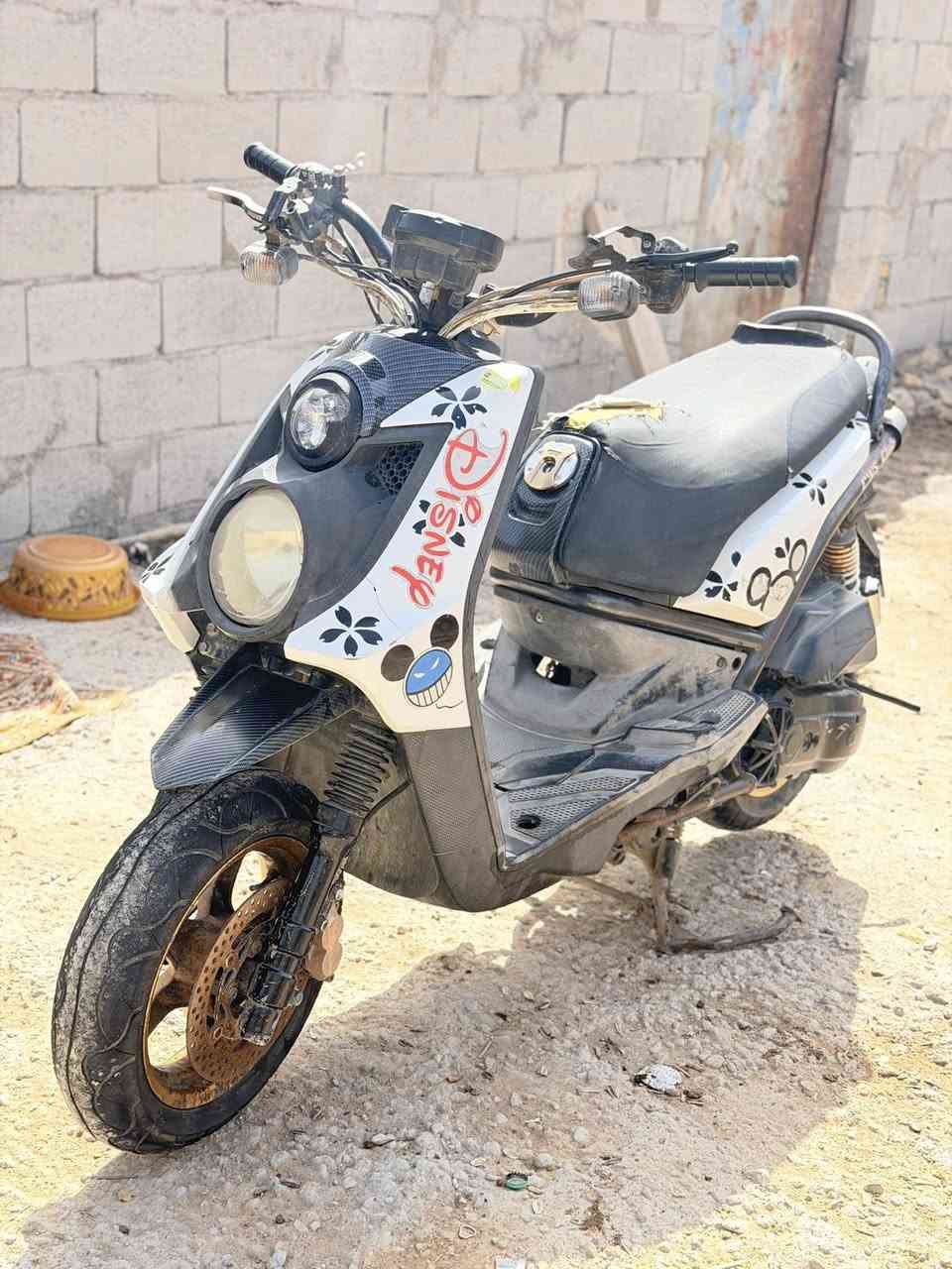 سلام عليكم شباب دراجه سكنس جبلي للبيع  دراجه مكينتها مزوده وكلجاتها مزوده دراجه حلوه ونضيفه دراجه ما مفتوحه اكلفاك مكينت الدراجه وكفراتها سعر خاص رقم الهاتف ***********
