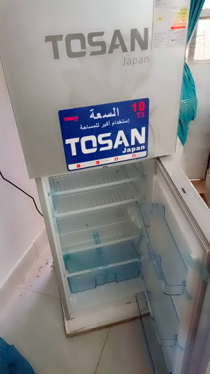 ثلاجه جديده لبيع سعر 275 رقم ***********
