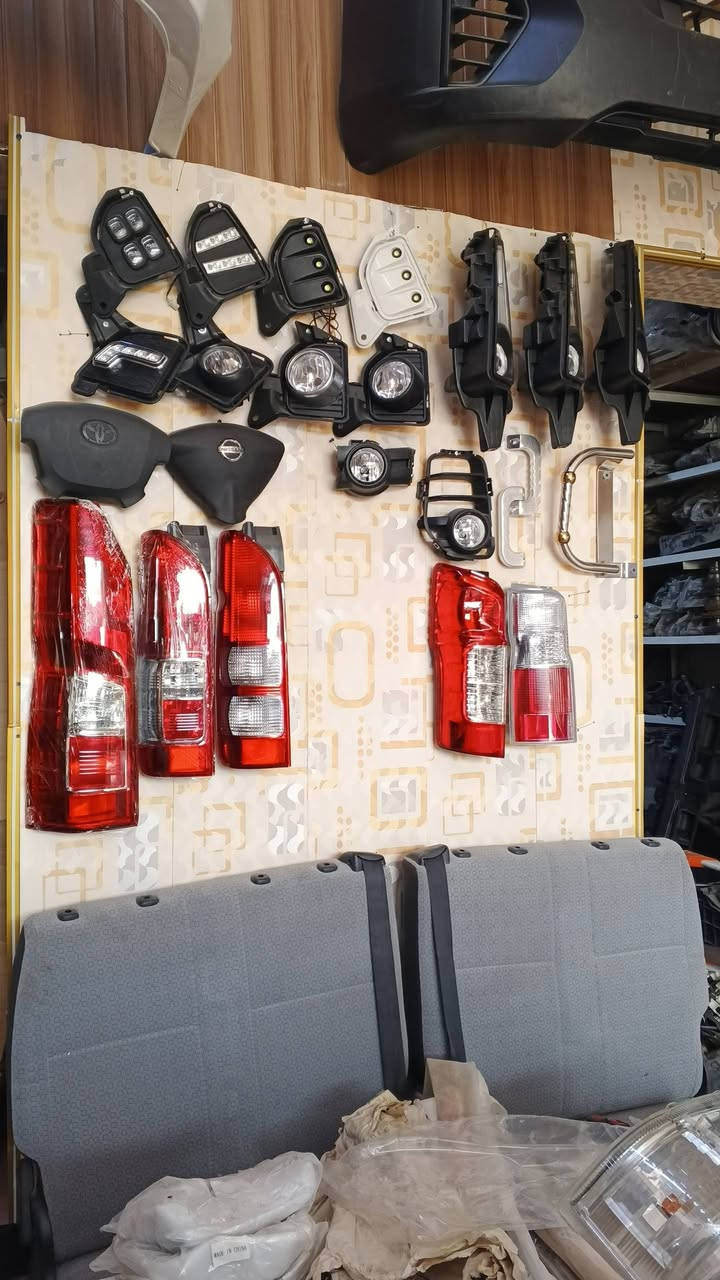 شركه العالمية🌏 لجميع قطع الغيار هايس /والنيسان
جديد وكاله أصلي 
تفصيخ اصلي
جديد تجاري 
العنوان كسره وعطش المدخل الثاني قرب عباس السلطاني أبو جام
اخوكم وخادمكم علي الفريجي
***********
***********
