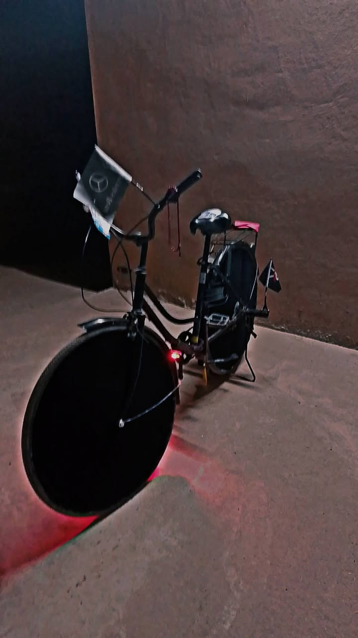 سلام عليكم خوان باسكل اسود نضيف
مثل ماتشوف للبيع السعر خاص عنوان موصل حمام العليل قريت العريج رقم هاتف ***********
