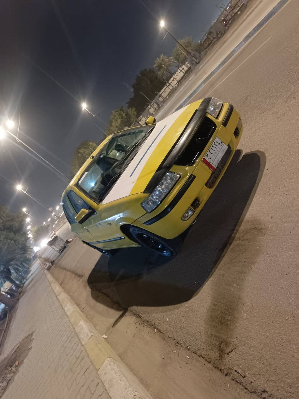 سمند 9 ليموني رقم بغداد مشروع وطني شرط تحويل مستمسكات راعيه عندي وتحويل مباشر راعيه بغداد سنويه صارله سنه ساقطه هيئه وغرامات 600 تنزل من سعر تريد وراك تريد وراي
كير ومكينه كفاله حداديه تخم تاير كهربائيات لايت واشاير زنون وسنتر لك شغال كله شغاله مشط باور سلف داينمو كله جديد باتري جديد سياره حلوه جاهزه ترايك وين متريد  نعومه شرط خرسه بلمشي 140 ماتهيس بيه 
سعره 24 وتنزل الطلب 4 استلم صافي 20 وشرط عندي وصولات بلطلب يعني 600 مظبوط 
مكان نجف ***********
