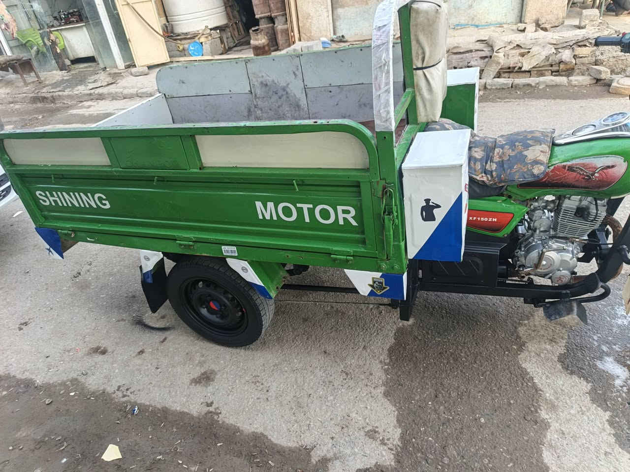 السلام عليكم ستوته لبيع مديل 20 محرك 25مكفوله اوراق وركبه وشاصي كهربائيّة كله شغاله اي نقص مابيه محرك مامفتوح مربله وجاهزه مال جناي مكان بابل الشوملي ***********
