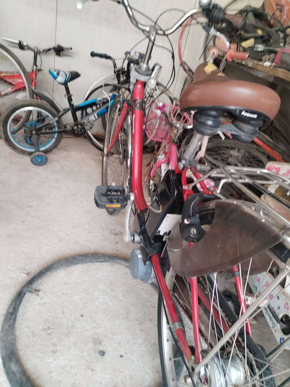 السلام عليكم بيسكل مساعد شحن شغال بس يرادله شاحنه السعر ٢٠٠ قفل


**إذا كنت صاحب هذا الإعلان وتريد حذفه لأي سبب، رجاءا أرسل رسالة إلى الدعم الفني**